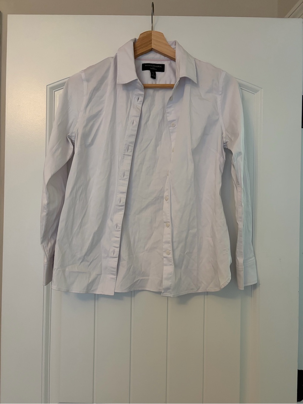 Banana Republic White Tailored Fit Button-Up Shirt